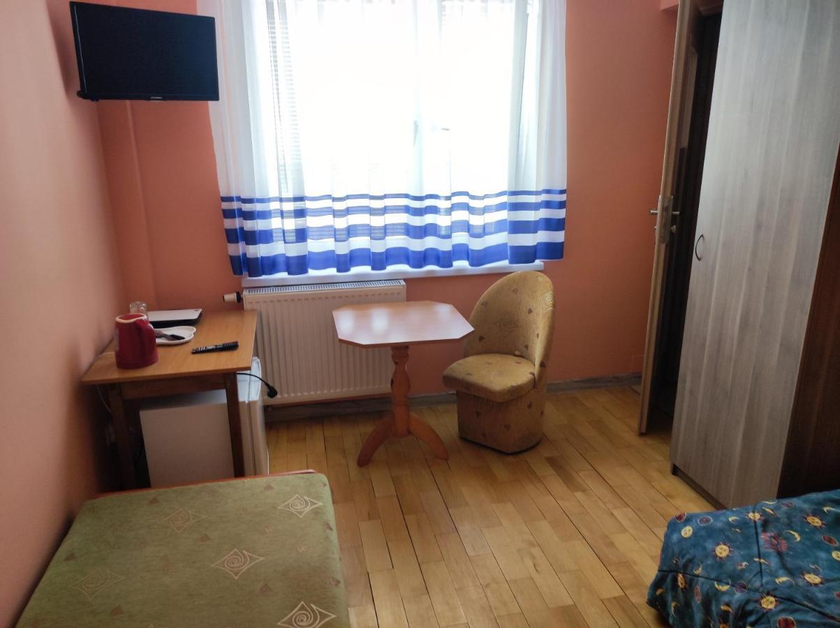 Cyprysik -Pokoje Noclegowe Wladyslawowo Exterior foto